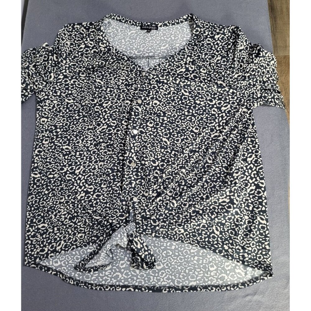 AVA & GRACE Women's Large Petite Tie Front Blouse Animal Print Roll Tab Sleeve - Picture 6 of 9